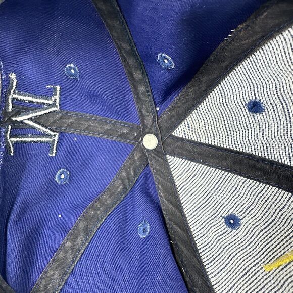 Vintage Nike Team Sports Michigan Wolverines SnapBack Big Swoosh Hat Cap Blue - Picture 12 of 13